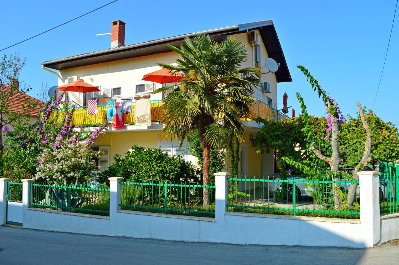Apartment And Rooms Katica Biograd Na Moru Exterior foto
