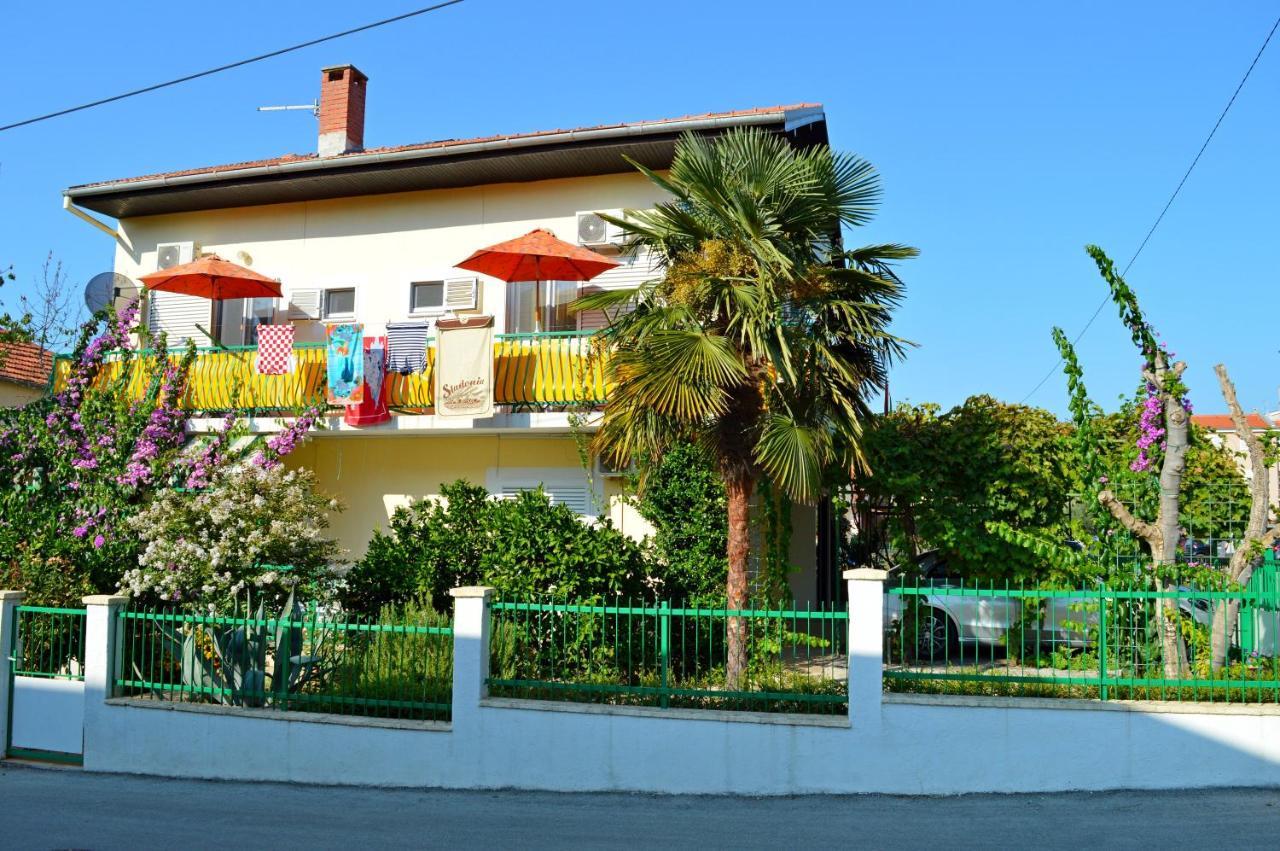 Apartment And Rooms Katica Biograd Na Moru Exterior foto