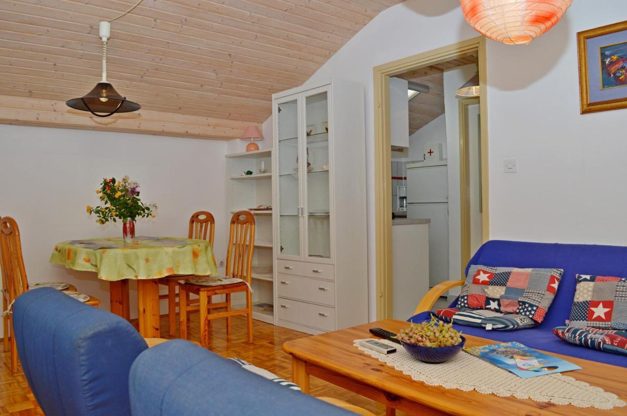 Apartment And Rooms Katica Biograd Na Moru Exterior foto
