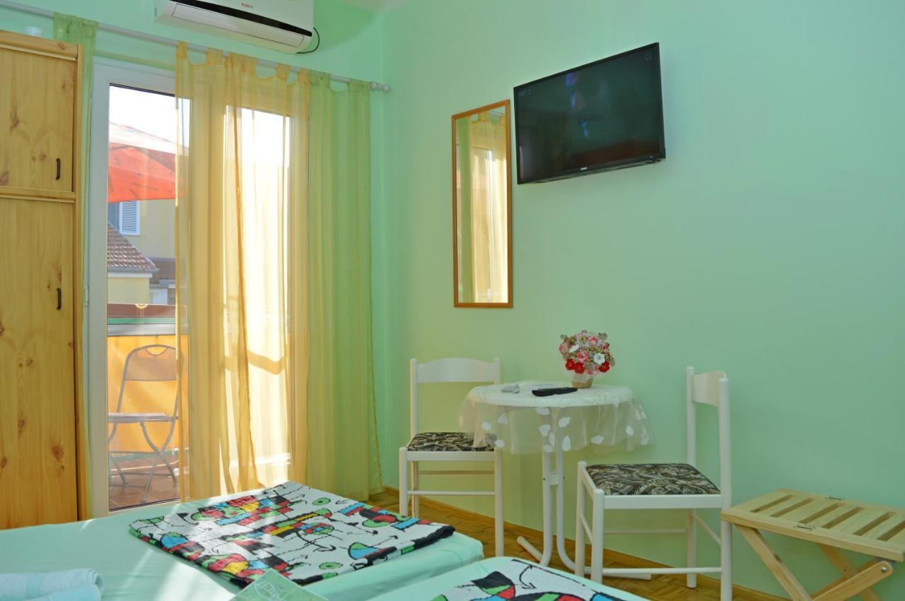Apartment And Rooms Katica Biograd Na Moru Exterior foto