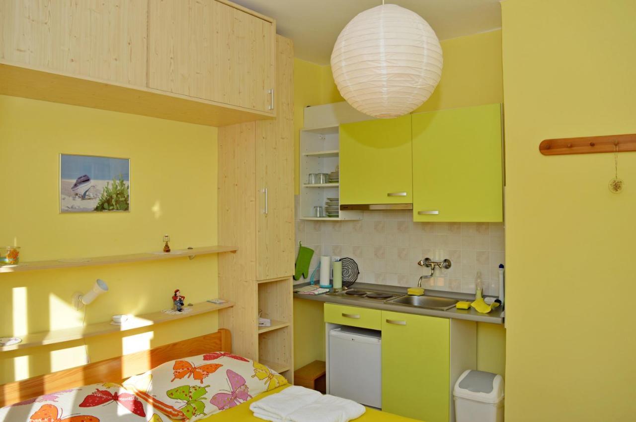 Apartment And Rooms Katica Biograd Na Moru Exterior foto